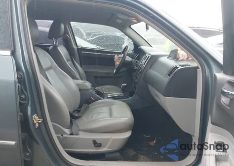 2006 Chrysler 300 Touring from USA, damaged, VIN 2C3KA53G86H285700